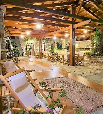 Kastro Ξενοδοχείο με διαμερίσματα 3*