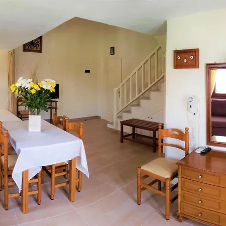 Kastro 3*